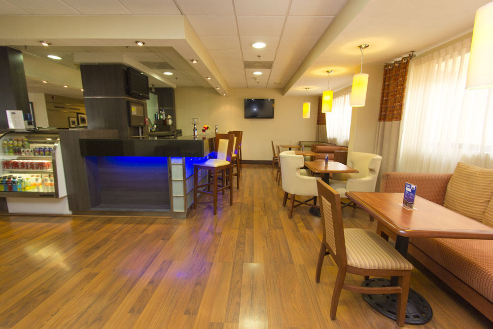 Hampton Inn Monterrey-Airport Apodaca Kültér fotó